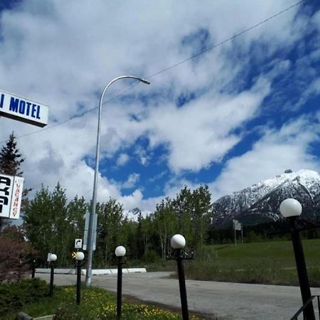 Akai Motel Canmore Exterior foto