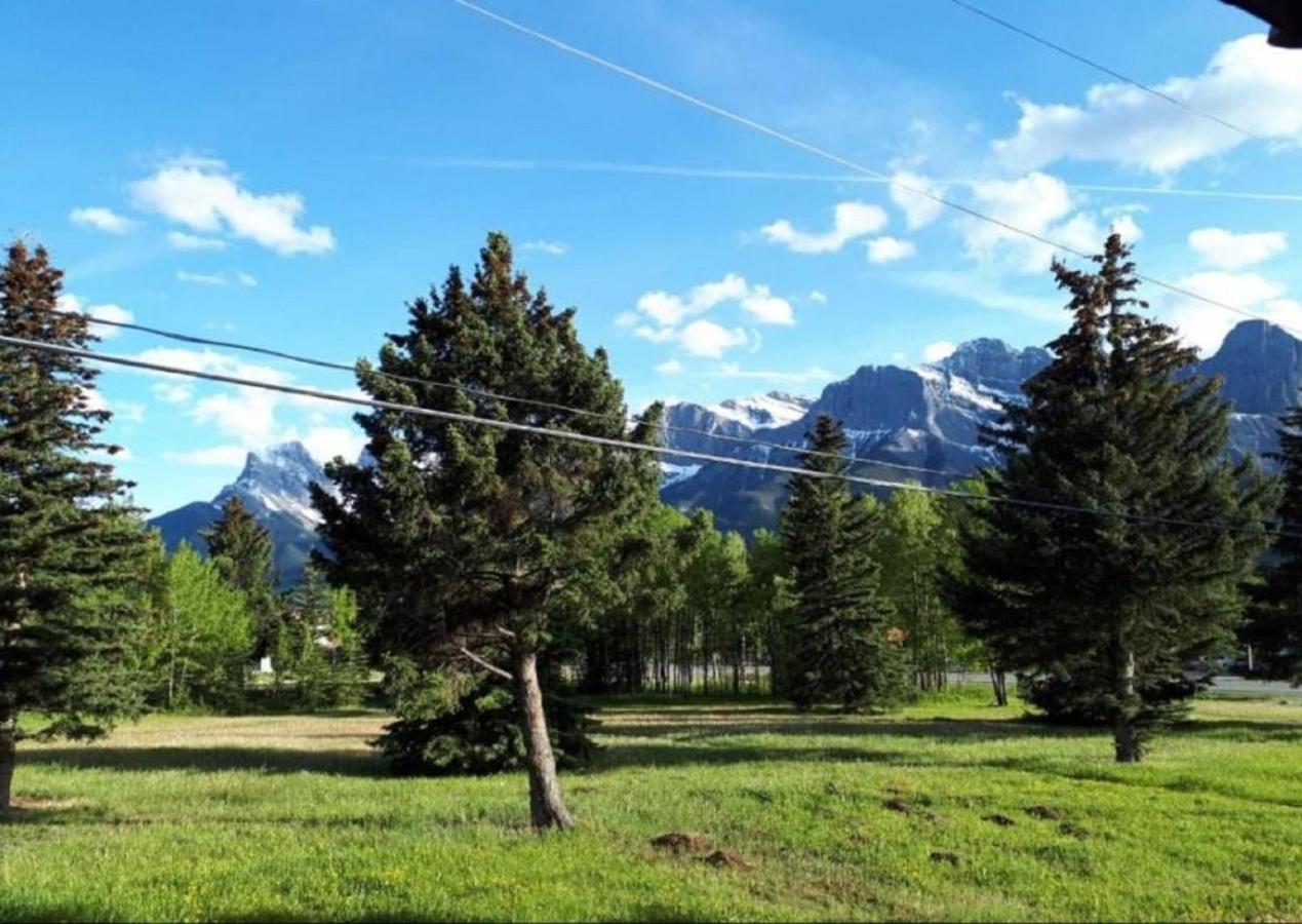 Akai Motel Canmore Exterior foto